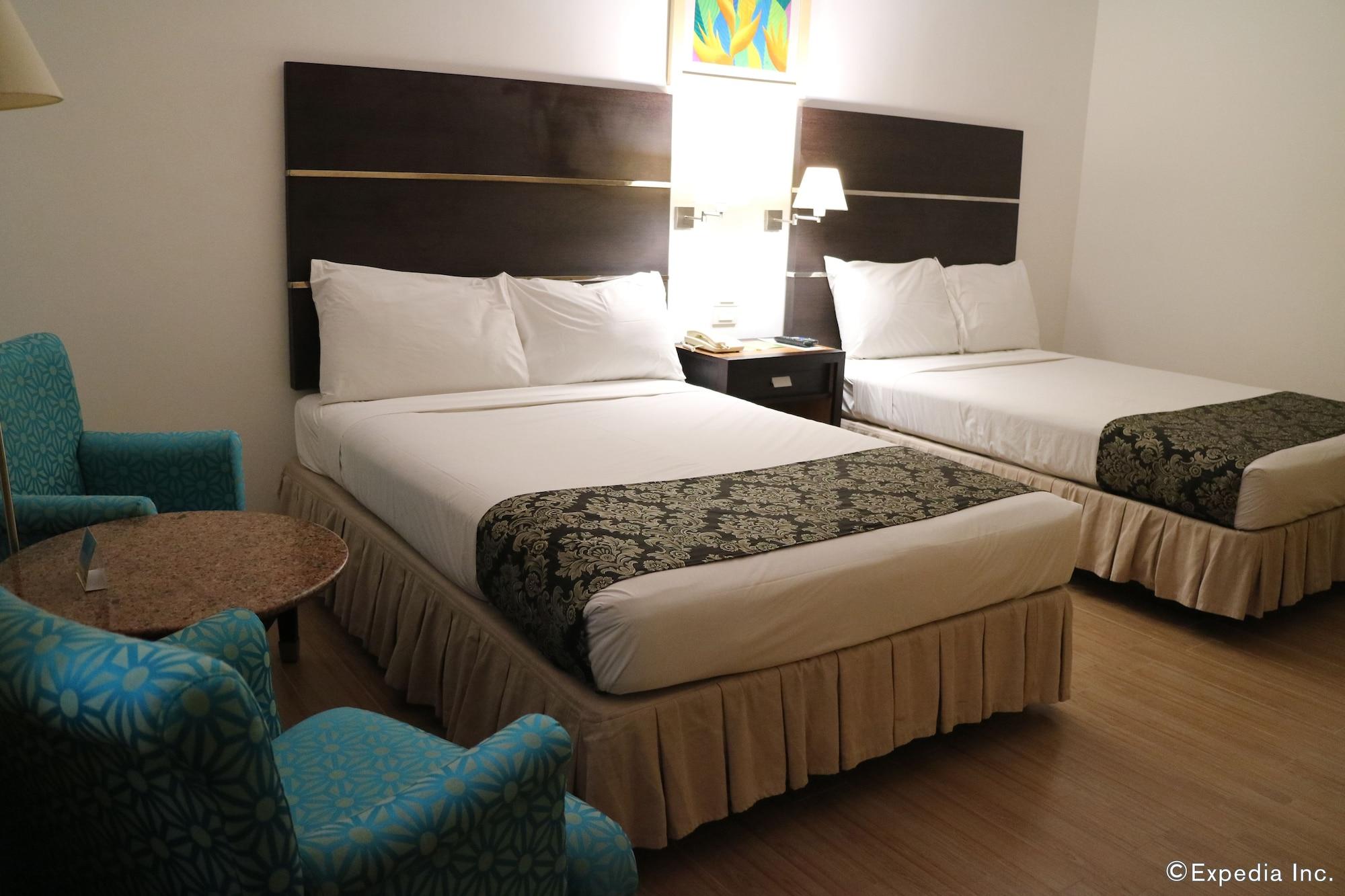 Days Hotel By Wyndham Iloilo Eksteriør billede